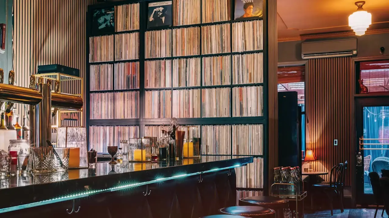 Kissa Kissa | Jazz Vinyl Cocktail Bar | Brooklyn NY USA