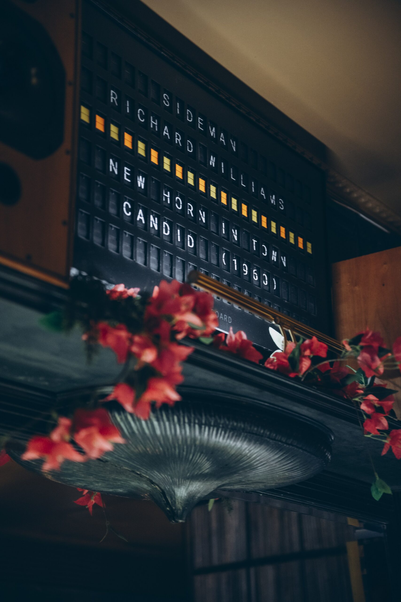 Kissa Kissa — Back bar marquee