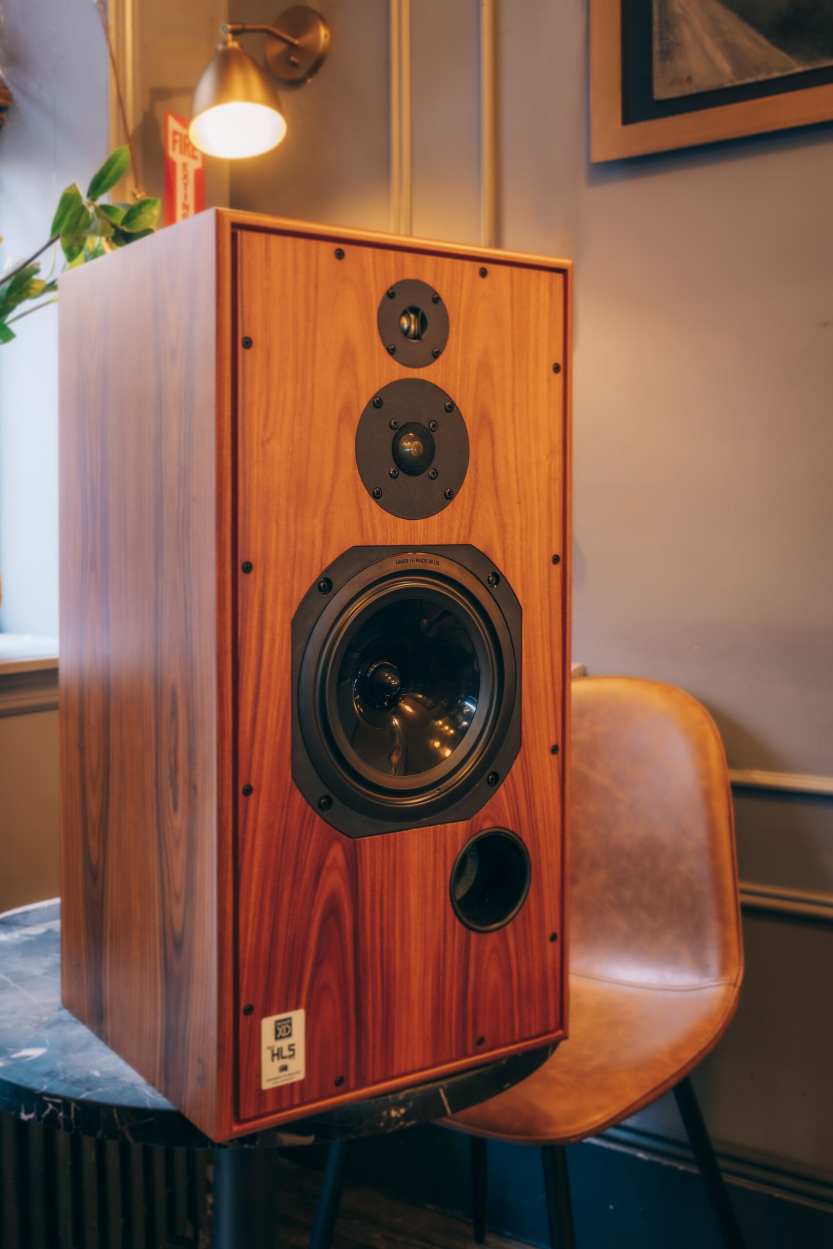 Kissa Kissa — Harbeth Super HL5plus